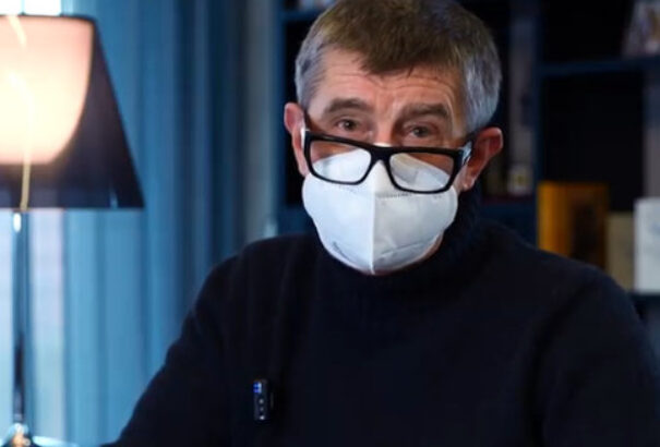Babiš: Az EU és az egészségügyi tárca jóváhagyása nélkül Csehországba nem hozhatnak be vakcinát