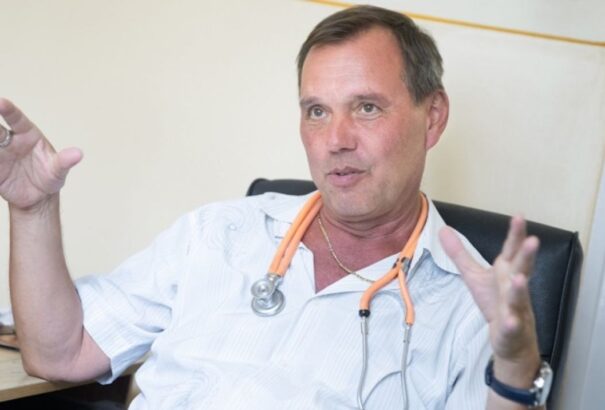 Dr. Szlávik János a Körképnek: Az oltás szakmai kérdés, nem politikai!