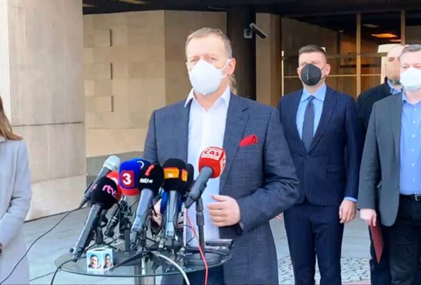 Boris Kollár: A cirkusz folytatódik. Matovičnak és Sulíknak meg kell egyeznie