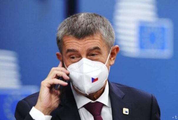 Babiš kilátásba helyezte a csehek számára a nyári külföldi szabadságolások lehetőségét