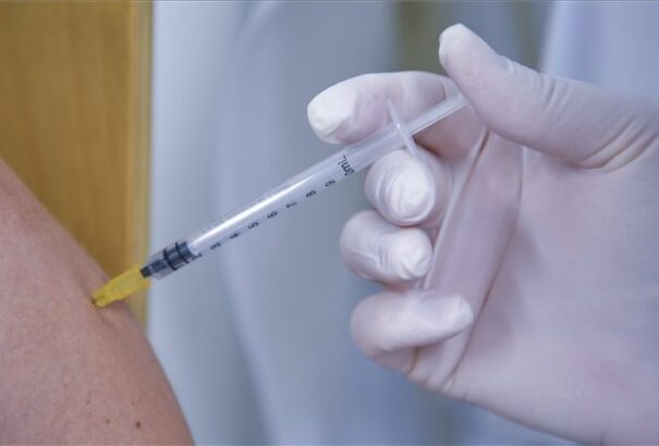 Víruskutató: a következő napokban tetőzhet a járvány Magyarországon