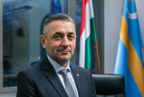 Potápi: a fiatalok már egységes magyar nemzetben gondolkodnak