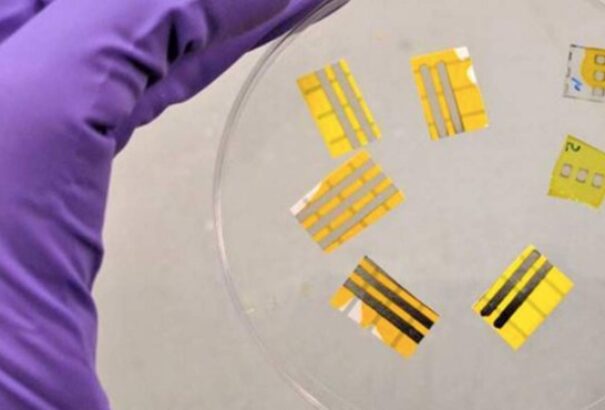 Jönnek a világító, intelligens tetkók