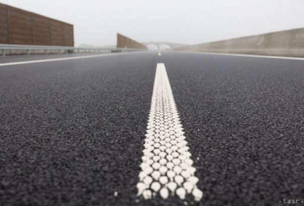 A D2-es autópályán szeptember végéig forgalomkorlátozásokra kell számítani