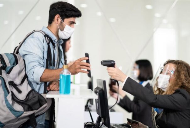 Mutatjuk, melyek azok az országok, ahol szükség lesz COVID-útlevélre, és melyek azok, ahova oltás nélkül is el lehet jutni