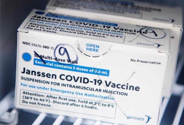 Amerikában felfüggesztették a J&J vakcinájának használatát