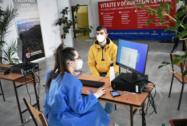 Rimaszombatban is megnyílt az oltóközpont