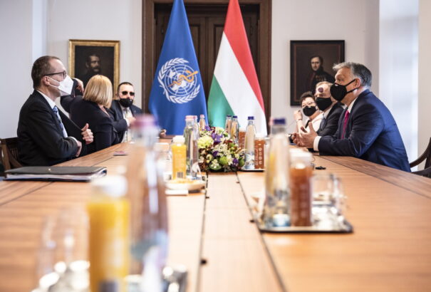 Koronavírus – Orbán Viktor a WHO európai vezetőjével tárgyalt
