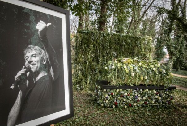 A hétvégén eltemették Csehország leggazdagabb emberét, Petr Kellnert