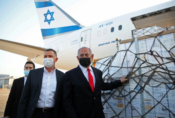 A Pfizer leállította az izraeli vakcinaszállítmányt. Nem fizettek ki 2,5 millió adag oltóanyagot