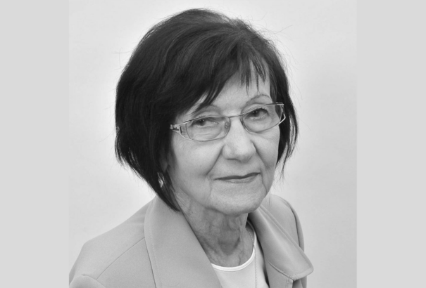 Elhunyt Dolník Erzsébet