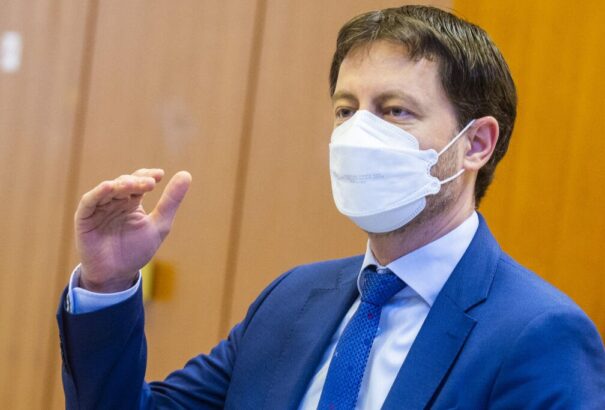 Hegert holnap oltják be az AstraZeneca-vakcinával