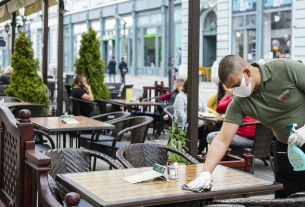 Magyarországon szombattól nyithatnak a teraszok