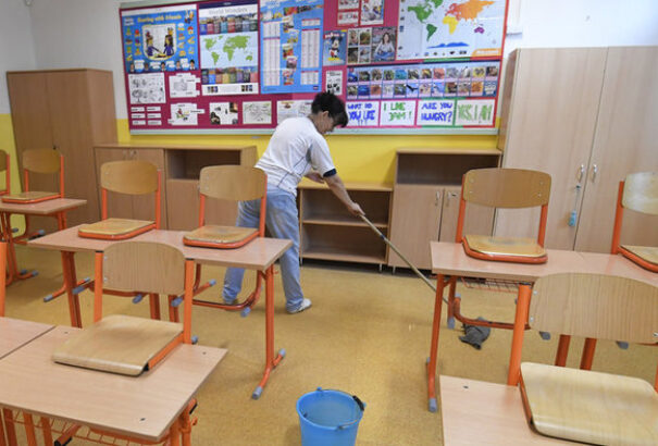 Édes Enikő: Nyugtával dicsérd a napot! – Avagy az iskolanyitásról