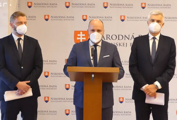 Az ukrán válságról tárgyalt zárt ajtók mögött a parlament biztonsági és védelmi bizottsága