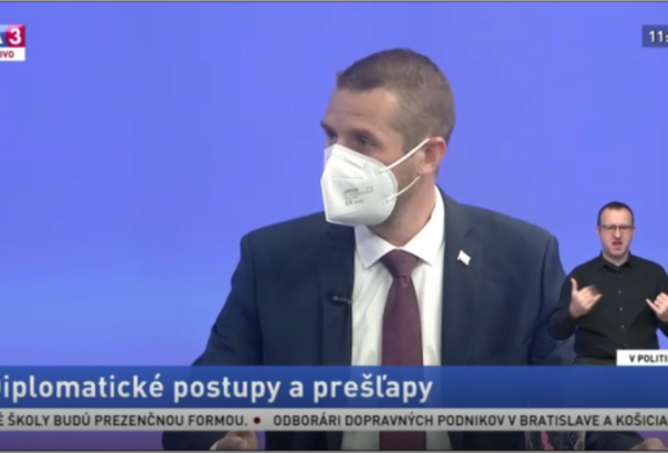 Színt vallottak a liberálisok, az SaS-es államtitkár a Smernek és Bugár Bélának hálálkodik magyarkérdésben