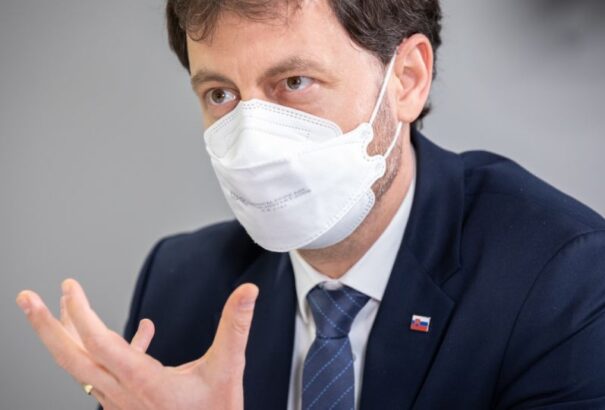 Heger: Pragmatikus döntés volt, hogy Matovič folytassa a Szputnyik V-vel kapcsolatos tárgyalásokat