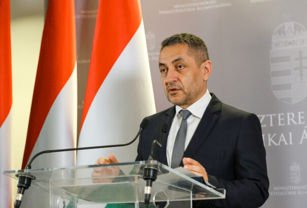 Potápi: megjelent a Nemzeti újrakezdés program pályázati felhívása a külhoni magyar szervezetek támogatására