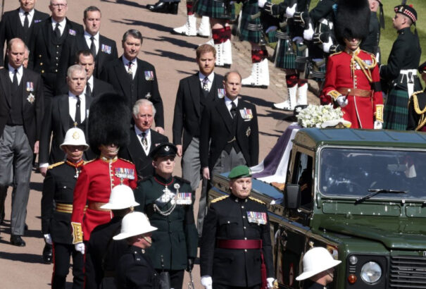 Végső búcsút vettek Fülöp edinburghi hercegtől (Képekkel)