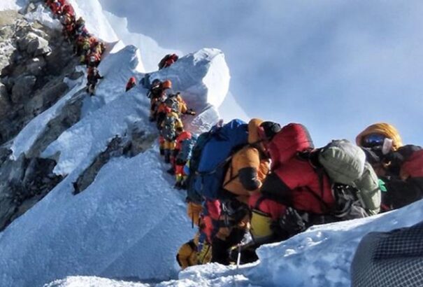 A Mount Everest alaptáborában akár 200 koronavírus-fertőzött is lehet