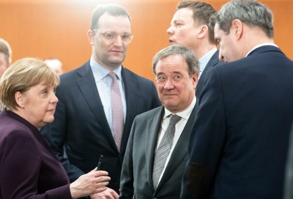 Magukra találtak a német konzervatívok? Zöldek lecsúsztak, Merkelék erősödtek