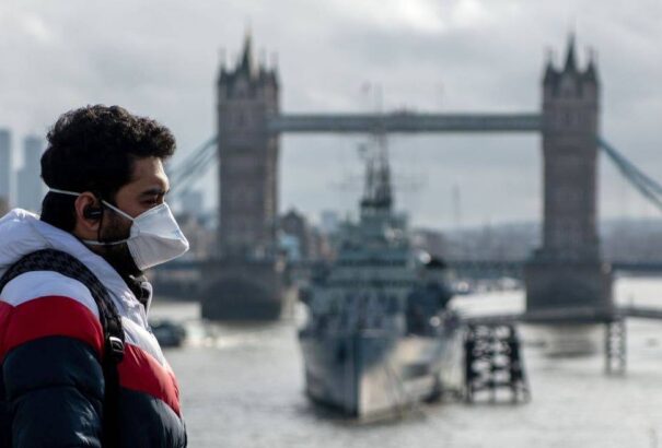 A britek hiába tartoznak az élbolyba vakcinázás terén, az indiai kettős mutáció késleltetheti a nyitást