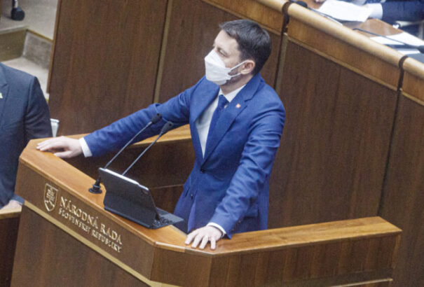 A parlament elfogadta a Heger-kormány programját