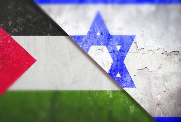 Pár órával az izraeli zászló elhelyezése után a palesztin zászló is előkerült Pozsony-Óvárosban