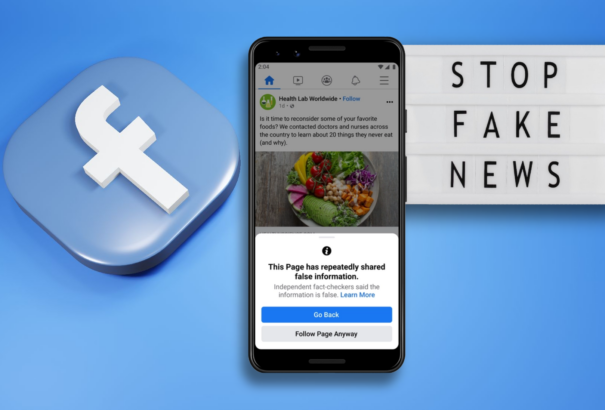 Eltünteti a felhasználókat a Facebook, ha álhíreket osztanak meg