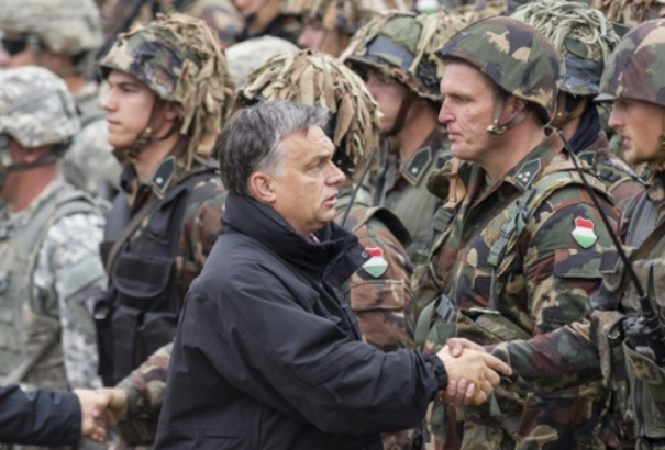 Orbán: Magyarország megvédi Európa határait