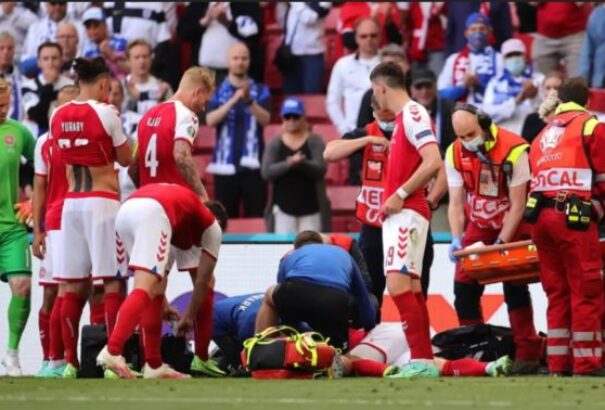 Foci-EB: Összeesett a pályán Christian Eriksen dán játékos