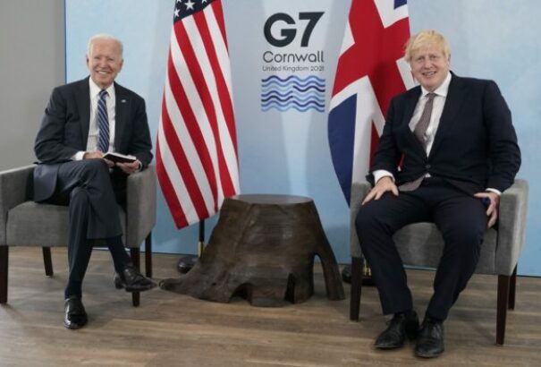 G7-es csúcs: Az Egyesült Államok félmilliárd, Nagy-Britannia 100 millió adag védőoltást adományoz