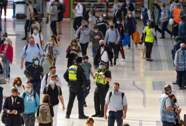 Koronavírus – Február vége óta nem volt ilyen rossz a járványstatisztika Nagy-Britanniában