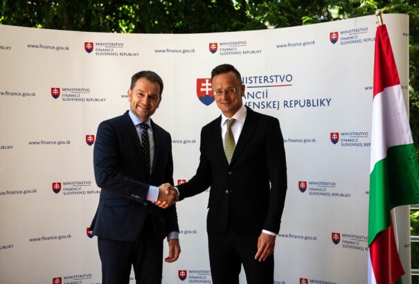 Szijjártó Péter–Igor Matovič találkozó Pozsonyban – Képekkel