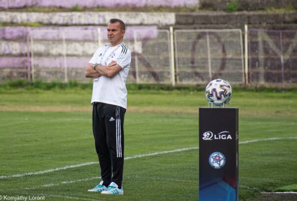 Távozott Komáromból Németh Szilárd, új vezetőedzővel folytatja a KFC