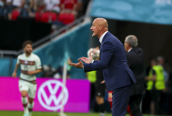 Marco Rossi: Fel kell állni és előre nézni