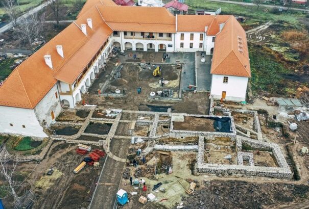 A szlovák és a magyar államfő a borsi Rákóczi-kastély ünnepélyes megnyitóján találkozik