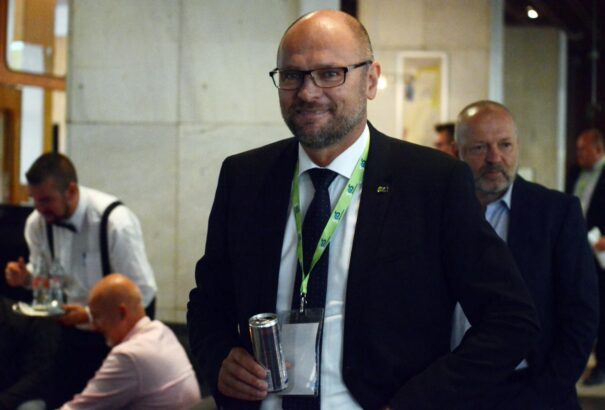 Sulík a pártkongresszuson: Az SaS teljes mértékben a kormány mellett áll