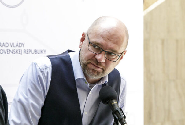 Sulík nem hajlandó lemondani, és nem hívja vissza az MH Manažment vezetését