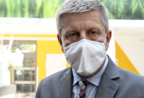 Lengvarský: A kimaradt vakcinákat eladjuk, elajándékozzuk vagy megsemmisítjük