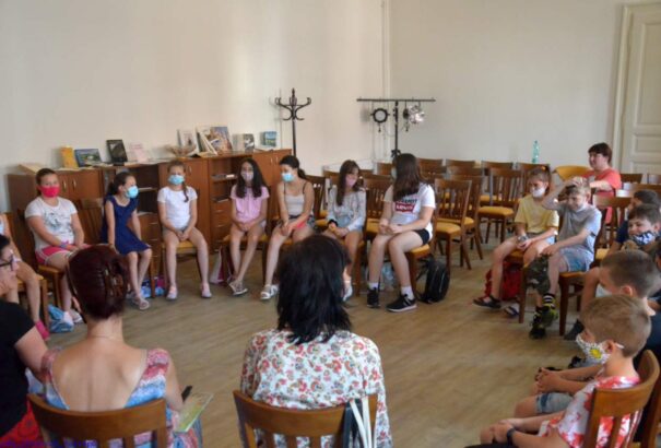 N. Tóth Anikóval a losonci Nógrádi Könyvtárban