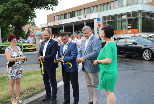 Hivatalosan is átadták az Alistál – Nyárasd közötti III/1400-as útszakaszt Nyárasdon