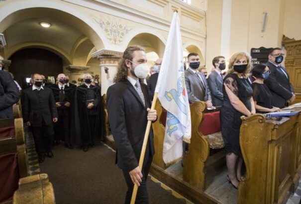 Ünnepélyes eskütétel és szentelés a református egyházban