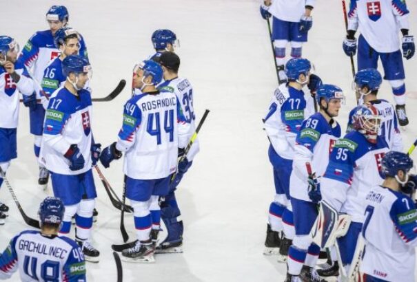 Hoki vb: Csúnyán kikaptak a szlovákok a csehektől