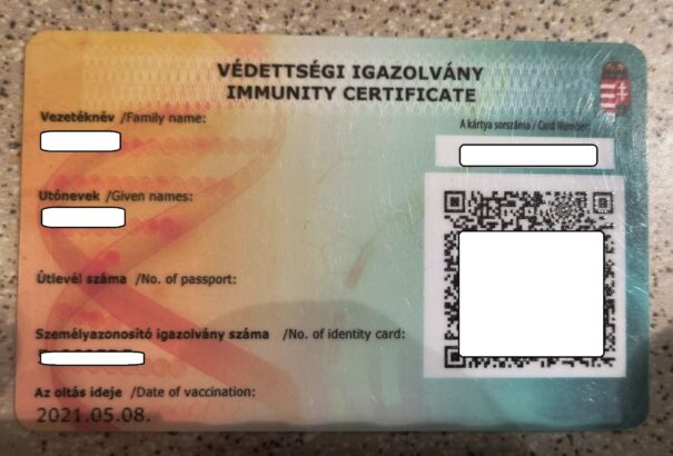 Nem sokat, de még várni kell a védettségi igazolások kölcsönös elfogadására Magyarország és Szlovákia között