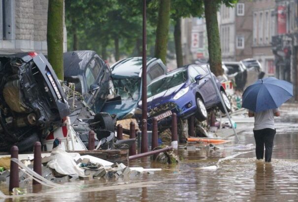 Belgiumban legalább 15 halálos áldozata van a heves esőzések okozta áradásoknak