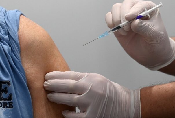 A tömeges oltás megkezdése óta 6700 nemkívánatos mellékhatásról kapott bejelentést a ŠÚKL