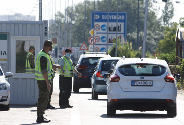 Hétfőn lép életbe a határátlépésre vonatkozó új rendelet