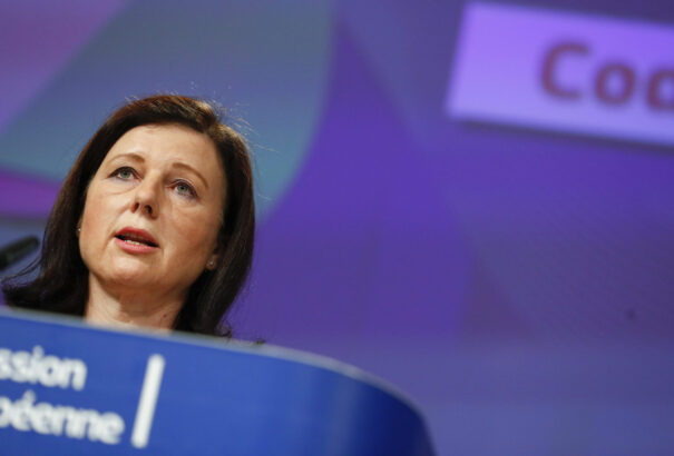 Jourová: a média és az igazságszolgáltatás szabadsága több EU-tagországban továbbra is aggodalomra ad okot