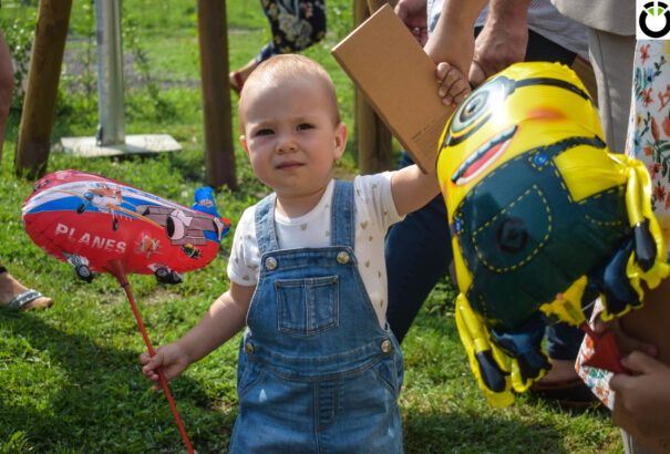 A csiliznyáradi gyermekek birtokba vették az új közösségi- és játszóteret